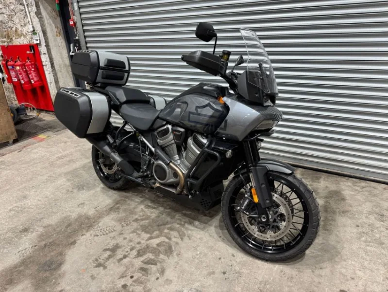 Gavel Auctioneers Ltd - 2022 Harley Davidson Pan 1250 Special Motorbike Auction - Auction Image 2