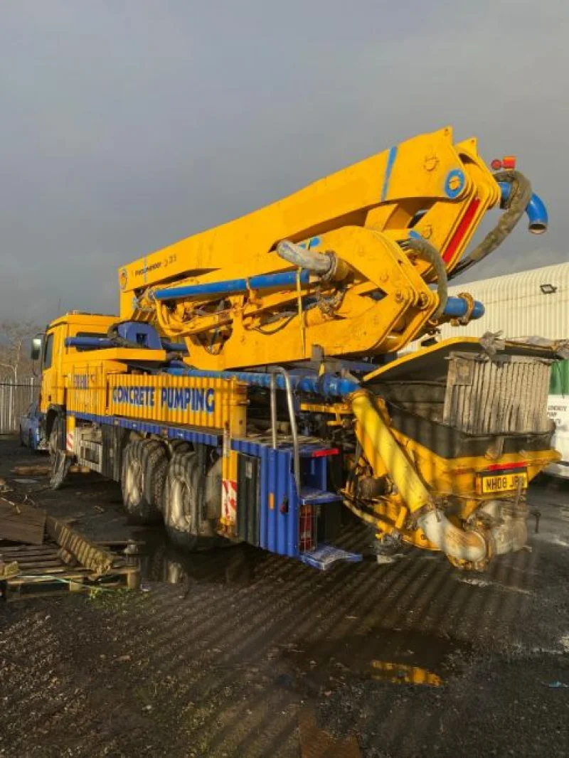 Gavel Auctioneers Ltd - Salvage 2008 Mercedes Actros with Putzmeister Concrete Pump Auction - Auction Image 5