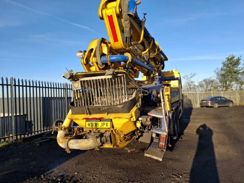 Gavel Auctioneers Ltd - Salvage 2008 Mercedes Actros with Putzmeister Concrete Pump Auction - Auction Image 3