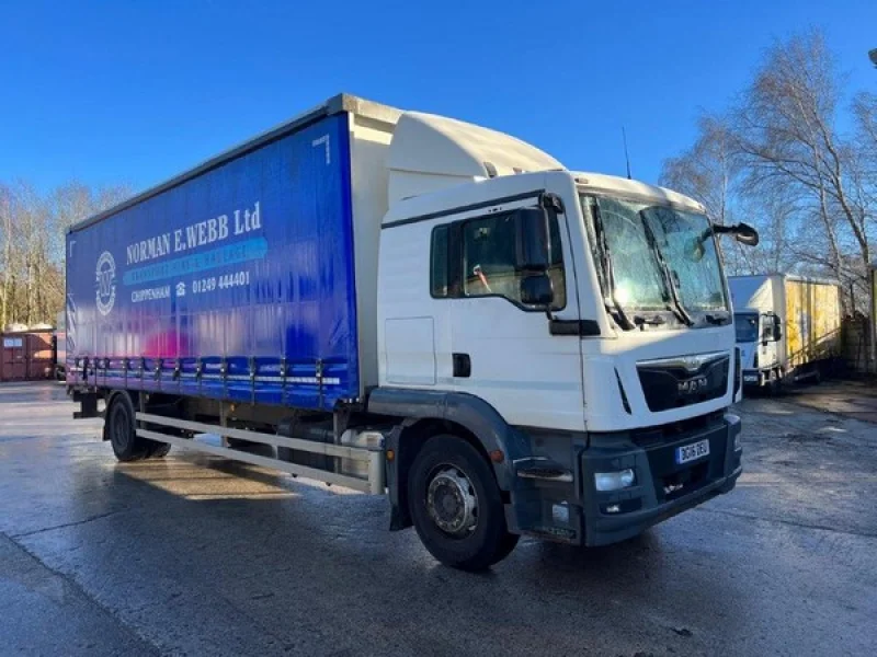 Landwood Group - Commercial Vehicles & Trailers, Woodworking Machinery and Catering Equipment at Auction to include Mercedes Sprinter, Citroen Vans, Iveco and DAF Vehicles and much more - Auction Image 2