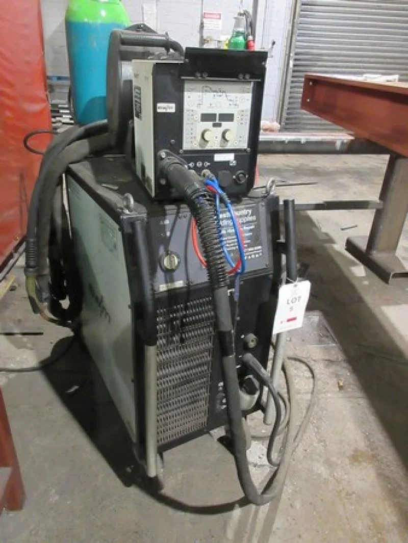 Lambert Smith Hampton - Bristol - Metalworking, Fabrication &  Workshop Equipment, Steel Stock, Commercial Vehicles and more at Auction - Auction Image 4