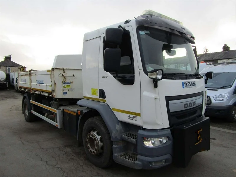 Burnley Auctioneers - HGVs, Light Commercials & Cars, Plant & Machinery - Auction Image 10