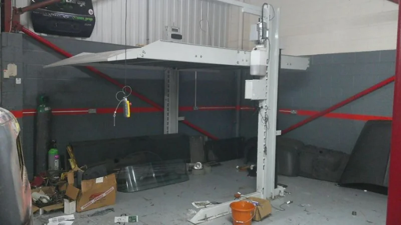 Gilbert Baitson - Garage Equipment Auction - Auction Image 3