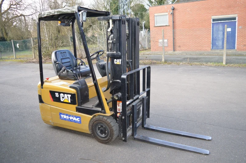 Gilbert Baitson - Ironmongery Auction to include CAT Forklift - Auction Image 1
