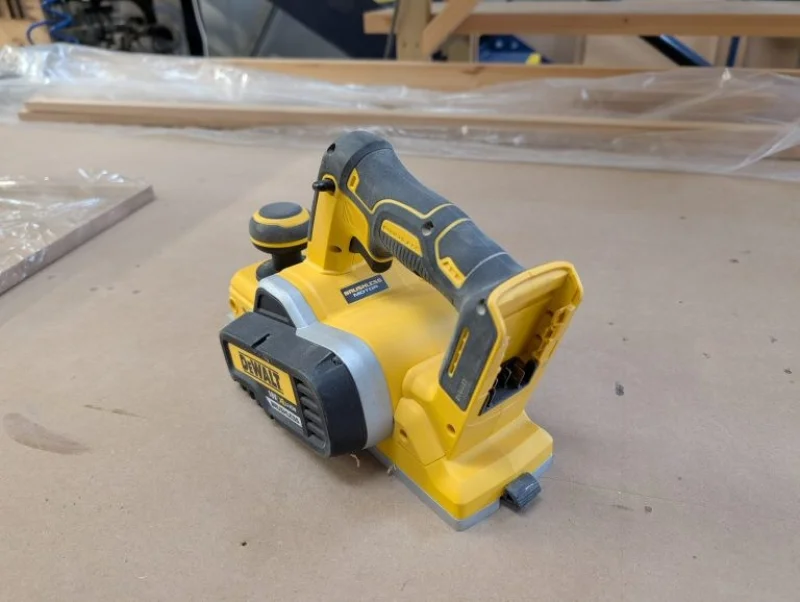 Middleton Barton Valuation - Furniture Woodworking Machinery, Hand Tools & Associated Equipment Auction - Auction Image 9
