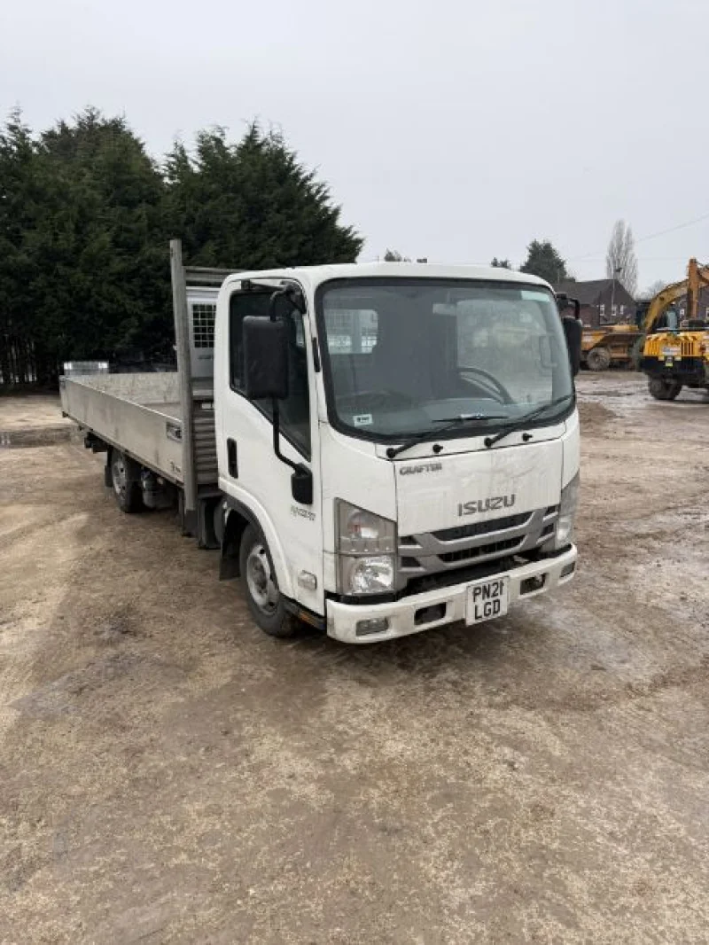 JPS Chartered Surveyors - Motor Vehicles, Mercedes-Benz Mobile Clinic Unit w/ Hearing Examination Booth, Vauxhall & Ford Panel Vans - Auction Image 4