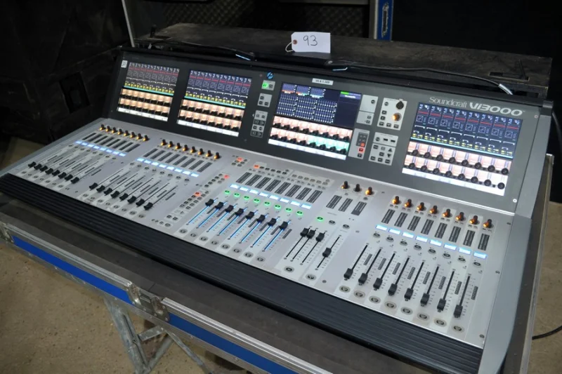 Landwood Group - Audio Visual Equipment, Sporting & Entertainment Memorabilia, IT Equipment Auction - Auction Image 5