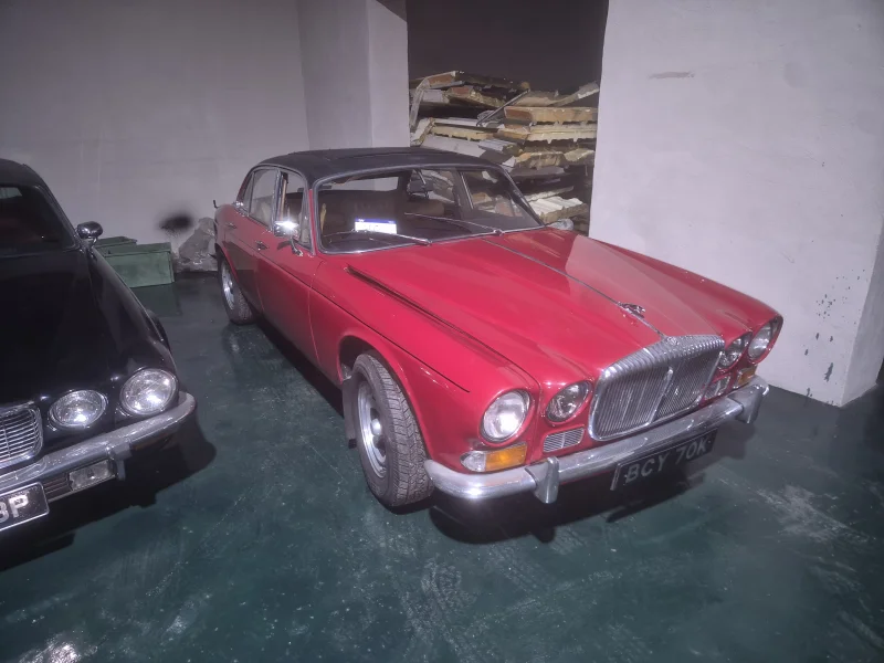 Sanderson Weatherall LLP - Leeds - 9 Classic & Vintage Cars and Commercial Vehicles Cherished Number Plates 1972 Rolls Royce Corniche Coupe Previously Owned by James May - Auction Image 6