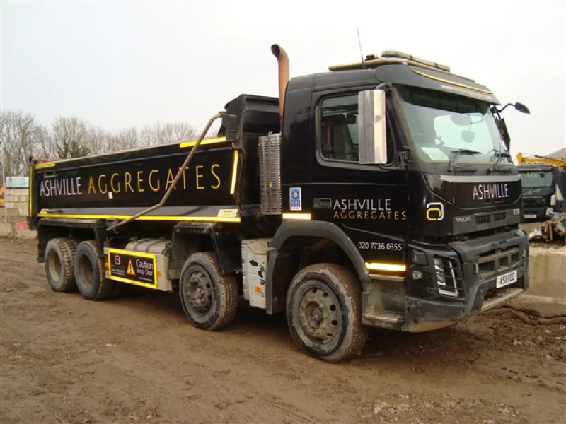 Lambert Smith Hampton - Liebherr Wheeled Loading Shovels, Excavator and Volvo 8x4 Tippers at Auction - Auction Image 6
