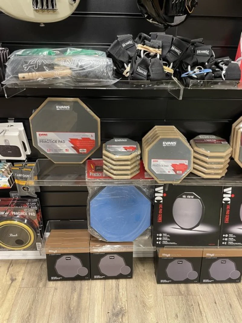 Middleton Barton Valuation - Large Inventory of Ex-Retail & As New Musical Instruments & Accessories Auction - Auction Image 9