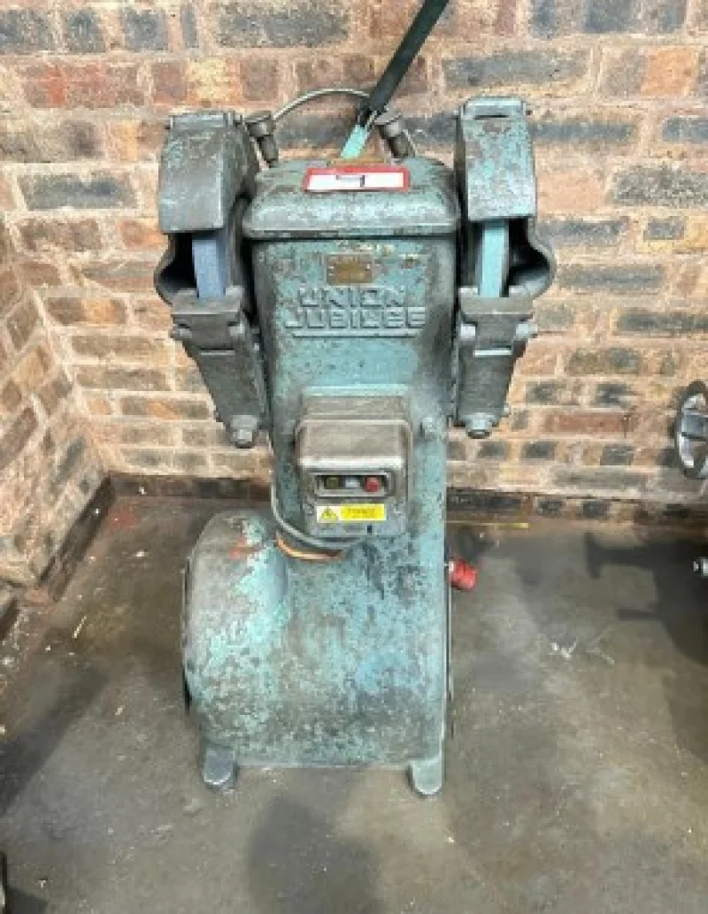 Cottrill & Co - Range of CNC Lathes, Milling  Machines, Toolroom Machinery & Equipment Auction - Auction Image 7