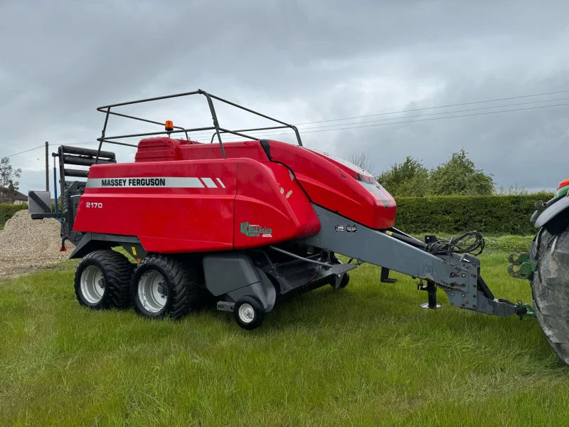 BPI Auctions - Agricultural Machinery Auction to include 2019 JCB Fastrac, 2023 Merlo Telehandler, 2019 Claas 530, Massey Ferguson Square Baler & McHale Combi Baler - Auction Image 4