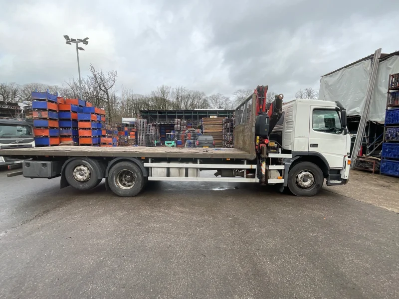 BPI Auctions - 2009 Volvo FM Flatbed Lorry & 2007 Volvo FM9 300 Flatbed Lorry Auction - Auction Image 2