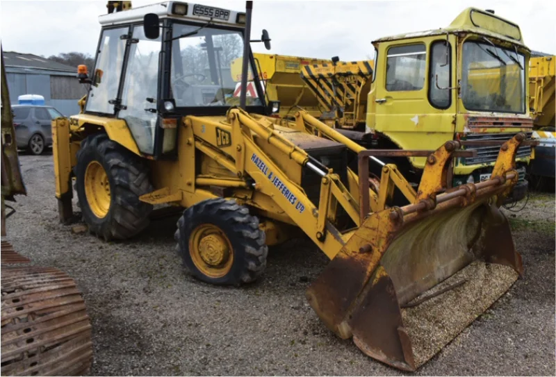 Cheffins - Surplus Classic Commercials, Vehicles, Plant and Machinery Auction - Auction Image 7