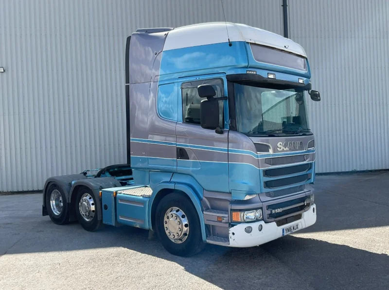 BPI Auctions - Ex-Demonstration DAF XG Tractor Units & Part Ex DAF CF Curtain-Sider Lorries & Scania R580 Tractor Unit direct from DAF Main Dealer available at Auction - Auction Image 3