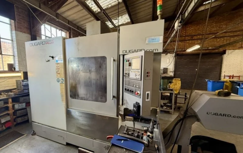 Eddisons - Dugard 1000Y Plus Vertical Machining Centre (2011) & Fanuc Robodrill T14IA Vertical Machine Centre (2000) at Auction - Auction Image 3