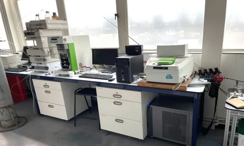 Peaker Pattinson (Auctioneers) Ltd - Laboratory and Test Equipment Auction - Auction Image 5