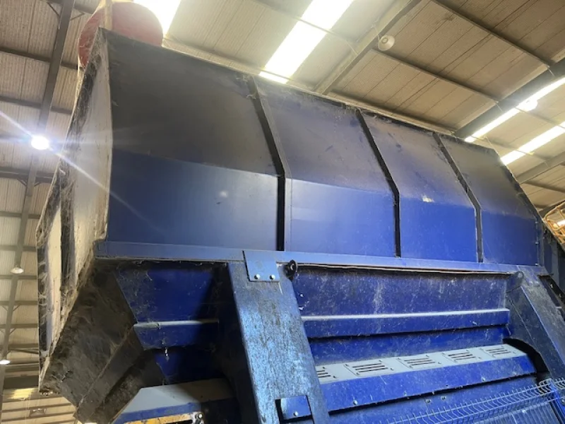 Malcolm Harrison Auctions Ltd - Picking Line Auction - Auction Image 2