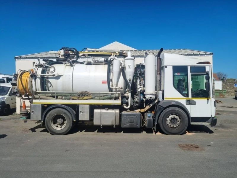 Eddisons - Plant and Commercial Vehicle Auction - Auction Image 2