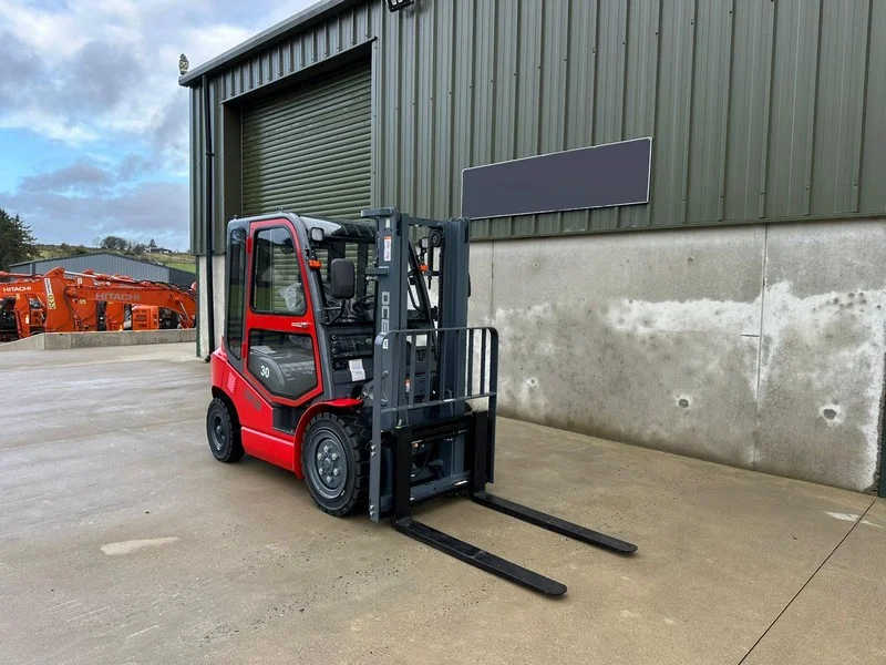 BPI Auctions - New Unused Diesel counterbalance 3t & 2.5t Forklift Trucks - Auction Image 3
