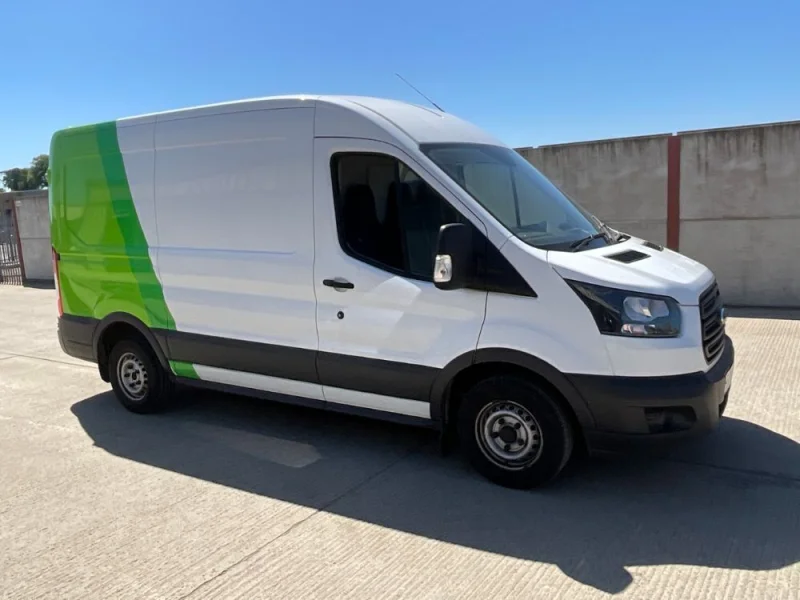 Mid Ulster Auctions Ltd - Vans, Cars & HGVs – Ford, Volkswagen, Iveco & More at Auction - Auction Image 4