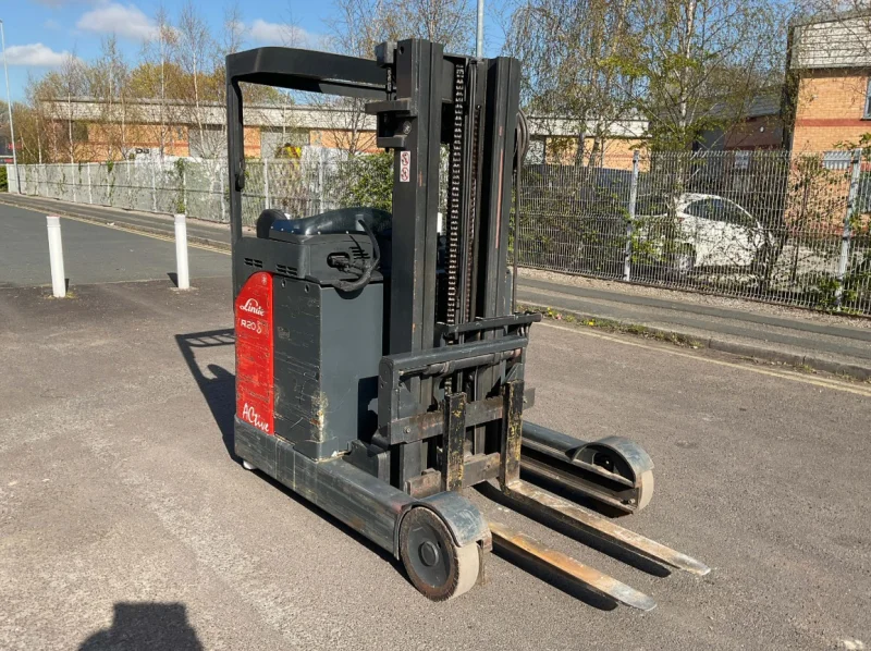 BPI Auctions - Forklift & Reach Trucks, Format Printers, CNC Machining Centre, Micro Needling Device & more at Auction - Auction Image 4