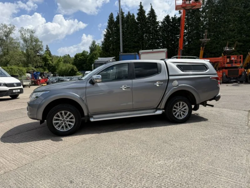 Gavel Auctioneers Ltd - 2019 Mitsubishi L200 Barbarian Di-D Auto Pick Up Truck at Auction - Auction Image 2