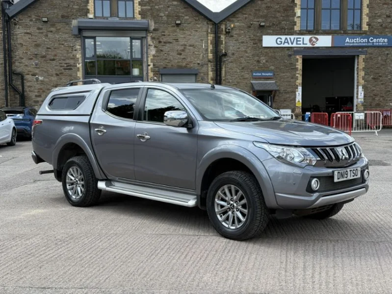Gavel Auctioneers Ltd - 2019 Mitsubishi L200 Barbarian Di-D Auto Pick Up Truck at Auction - Auction Image 4