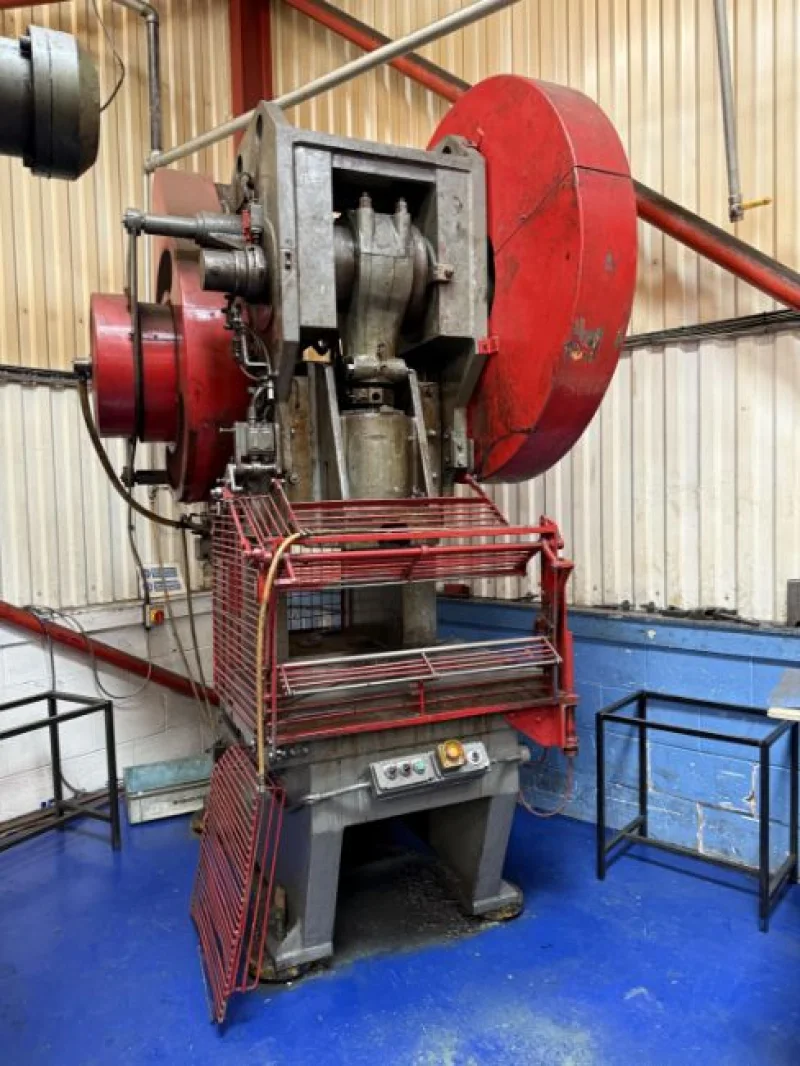 Gavel Auctioneers Ltd - For Sale by Private Treaty - 9 No. Mechanical Presses, 400-Ton to 40-Ton - Auction Image 6