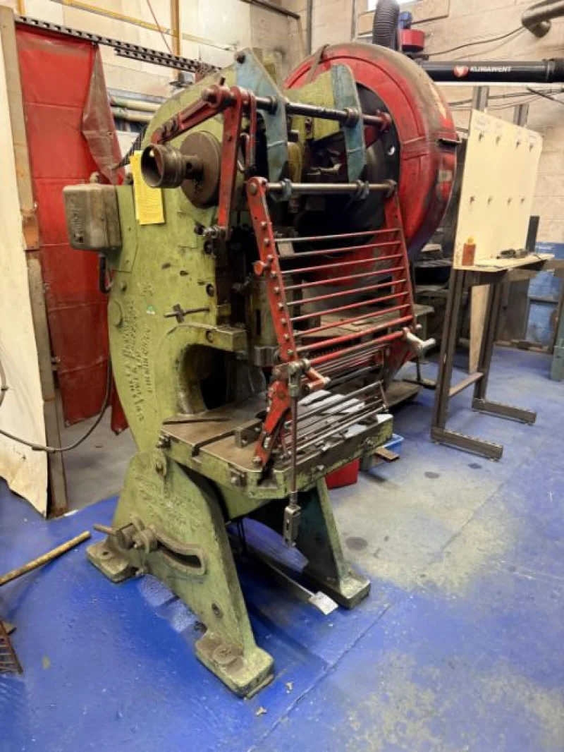 Gavel Auctioneers Ltd - For Sale by Private Treaty - 9 No. Mechanical Presses, 400-Ton to 40-Ton - Auction Image 5