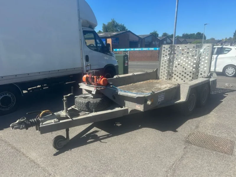 JPS Chartered Surveyors - BMW 2 Series, Mercedes Sprinter Drop Side, Ifor Williams Trailer Auction - Auction Image 5
