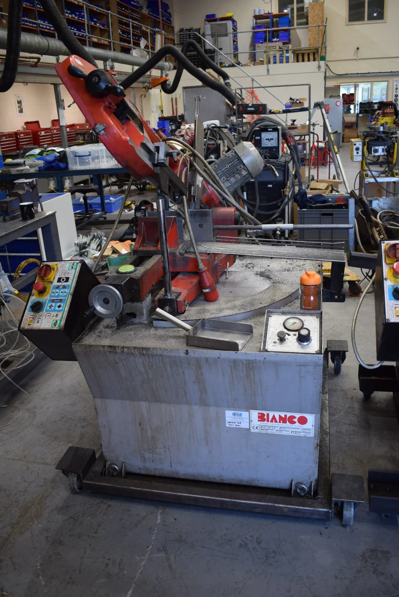 Gilbert Baitson - Fabrication Equipment, Vehicles & Engineering Assets - Auction Image 5