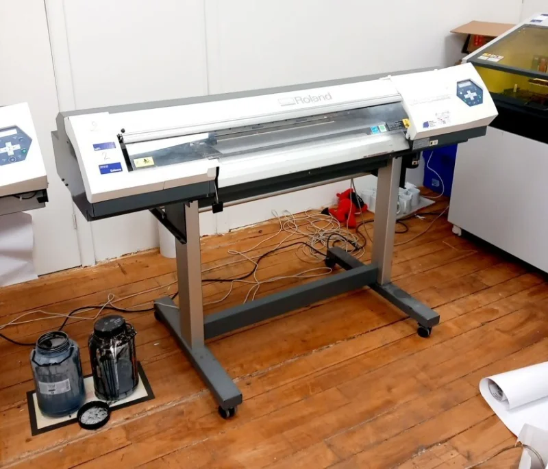 Eddisons - Auction - Roland Versacam Plotters, Sawgrass Sublimation Printers and Various Textile and Mug Press Equipment - Auction Image 2