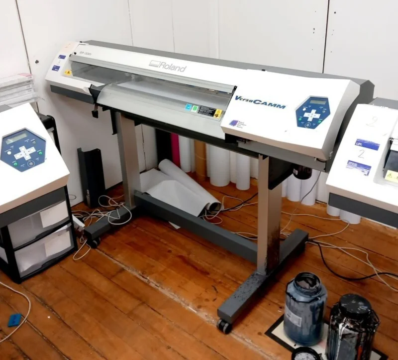 Eddisons - Auction - Roland Versacam Plotters, Sawgrass Sublimation Printers and Various Textile and Mug Press Equipment - Auction Image 3