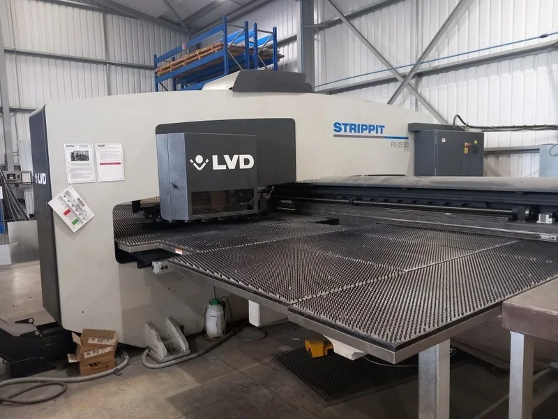Eddisons - Range of Good Quality Sheet Metal & Glazing Fabrication Machinery at Auction - Auction Image 1