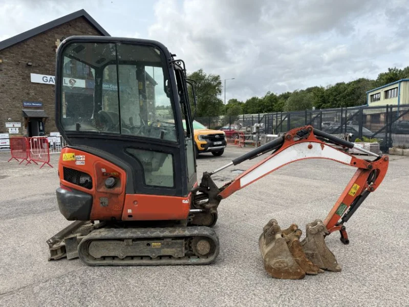 Gavel Auctioneers Ltd - Salvage 2021 Kubota KX016 - 4 Cabbed Excavator Auction - Auction Image 3