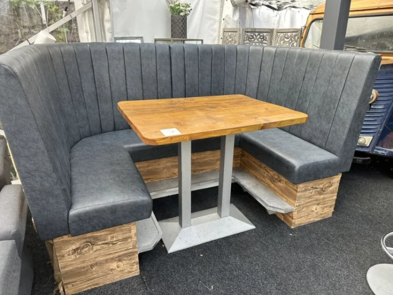 Gavel Auctioneers Ltd - Online Auction - Commercial Marquee, Heating System and Restaurant Furniture - Auction Image 5