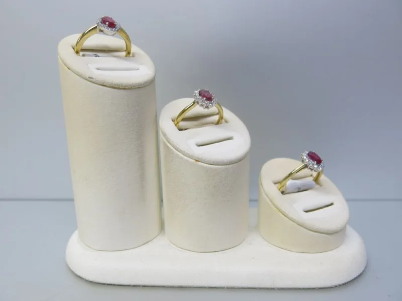 G J Wisdom & Co - Collection of Gentlemen's & Ladies Rolex Watches & Selection of Jewellery at Auction - Auction Image 6