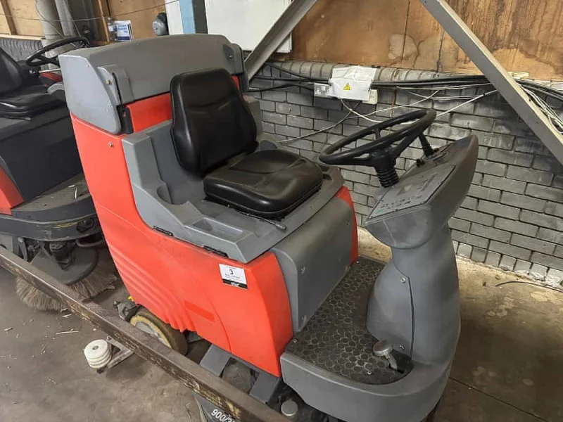 Sweeney Kincaid - Large Distribution Centres Racking & Equipment at Auction - Auction Image 7