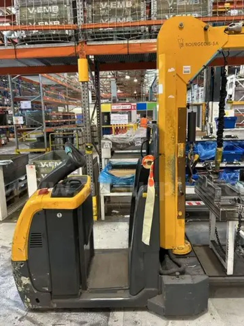 AllSurplus - Volvo - Automotive Assembly, Pallet Racking, Forklifts, Cranes at Auction - Auction Image 3