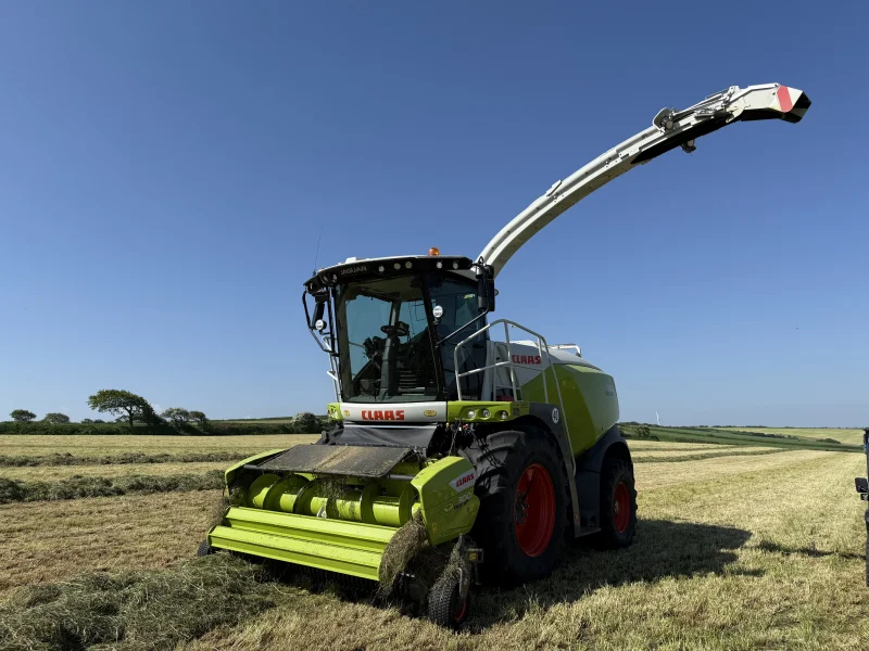 Kivells - Premier Machinery Dispersal Auction of a Significant Portion of Farm Machinery - Auction Image 1