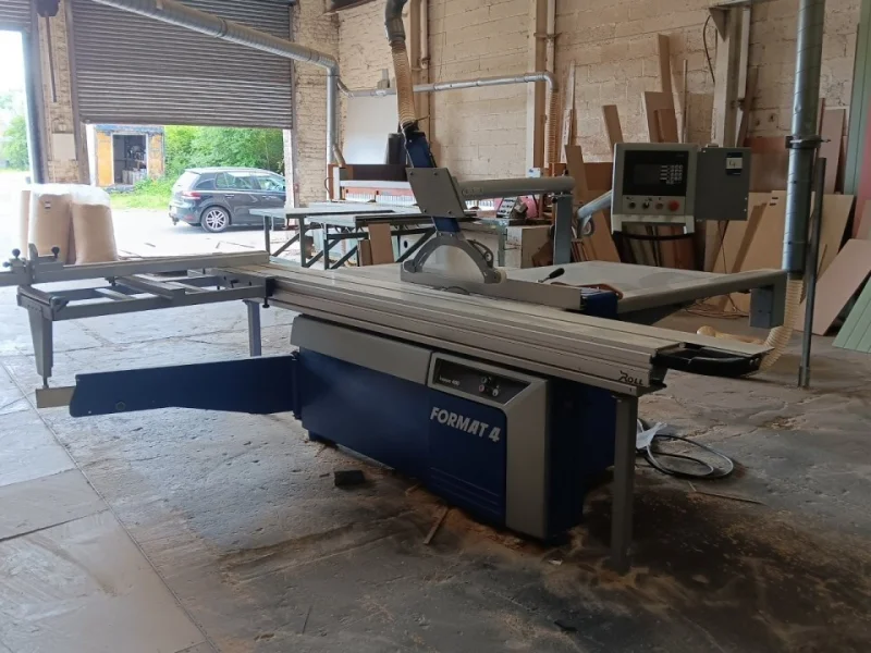 Eddisons - Contents of Joinery Shop at Auction to Include 3t FLT, Sliding Table Saw, Drum Sander, Hand Tools - Auction Image 3