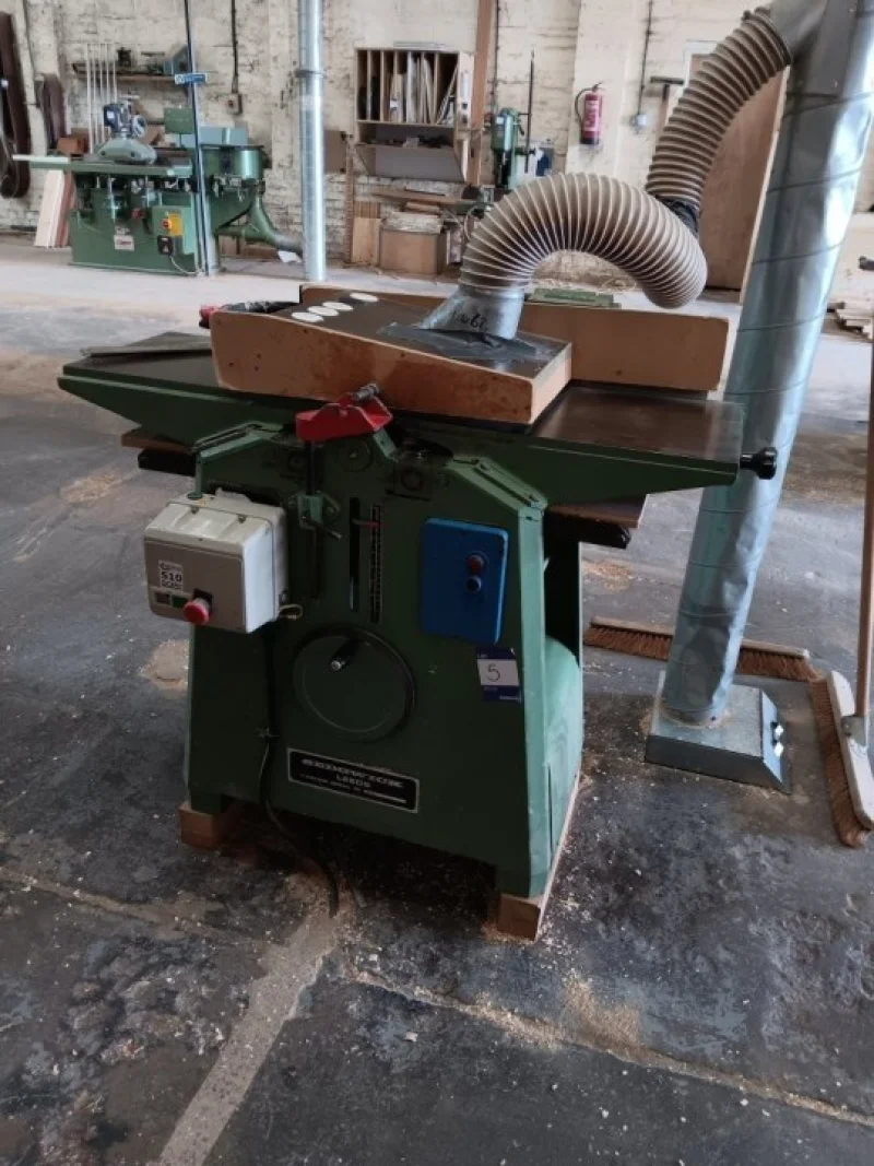 Eddisons - Contents of Joinery Shop at Auction to Include 3t FLT, Sliding Table Saw, Drum Sander, Hand Tools - Auction Image 4