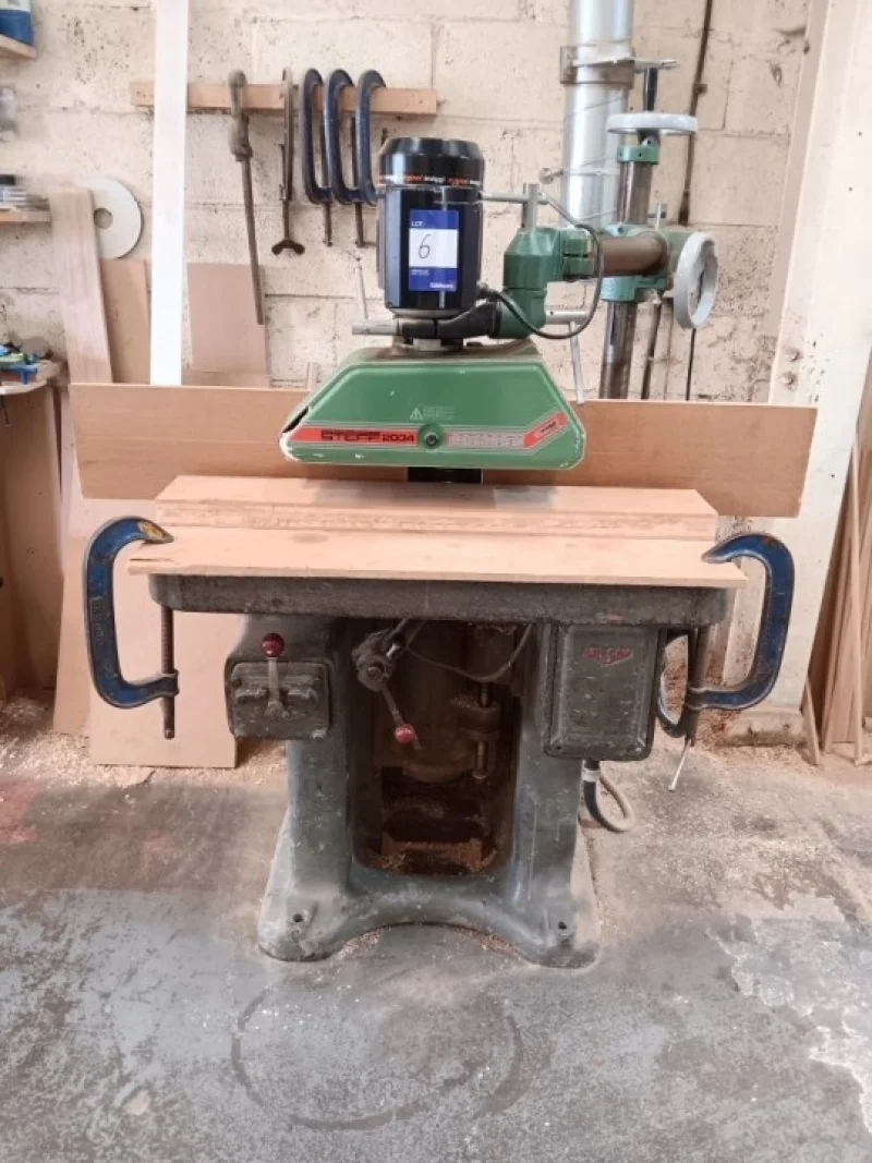 Eddisons - Contents of Joinery Shop at Auction to Include 3t FLT, Sliding Table Saw, Drum Sander, Hand Tools - Auction Image 5