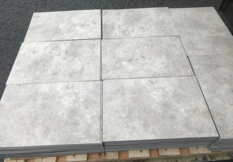 In2Corporate Ltd - PREMIUM FLOORING AUCTION - Luxury Vinyl Tiles, Twist Pile Carpets, Safety Flooring, Underlay and More - Auction Image 4