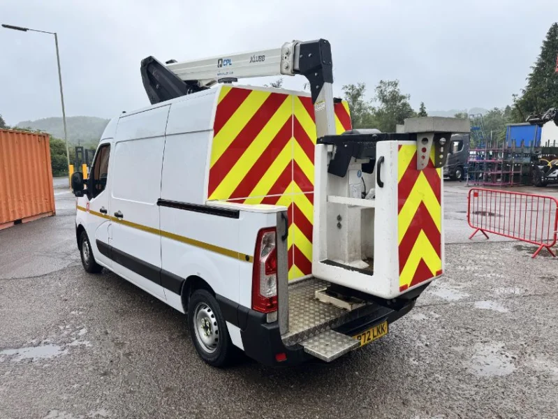 Gavel Auctioneers Ltd - 2022 Klubb KL26 Van Mounted Ariel Platform, 9.8m mounted on 2023 Renault Trucks Master 35 at Auction - Auction Image 2
