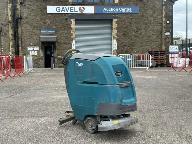 Gavel Auctioneers Ltd - 3 No Tennant Floor Sweepers Auction - Auction Image 3