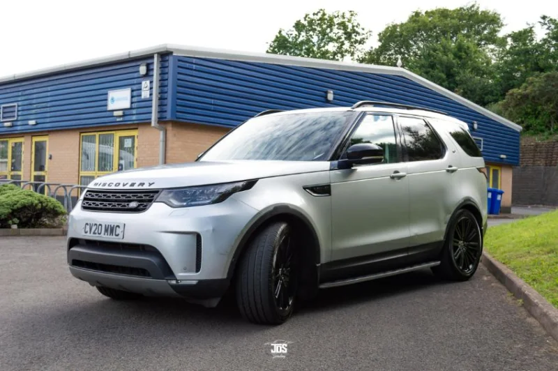 Gavel Auctioneers Ltd - 2020 Land Rover Discovery HSE SD6 Auto at Auction - Auction Image 2