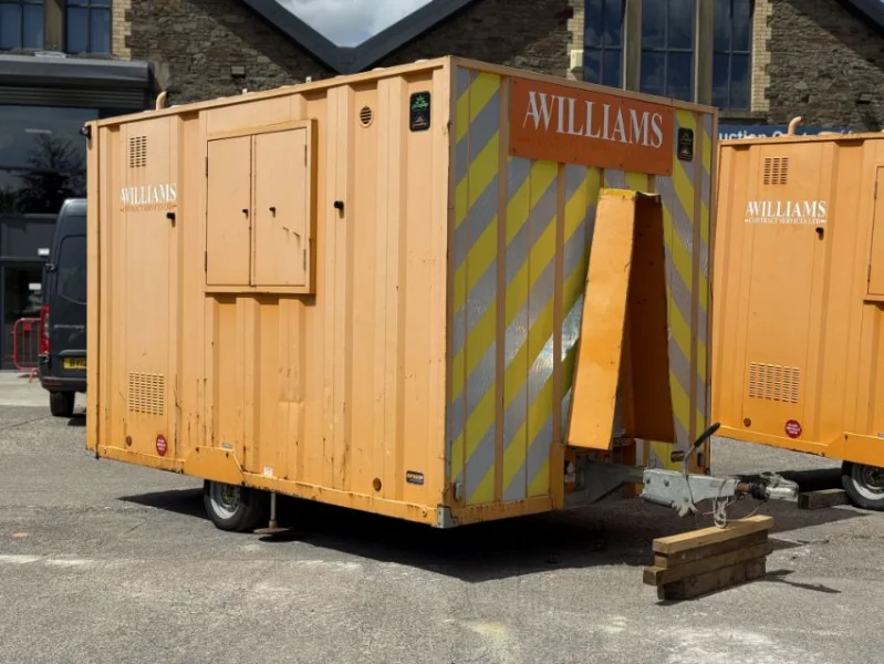 Gavel Auctioneers Ltd - Groundhog Twin Axle Welfare Units & Shipping Container at Auction - Auction Image 1