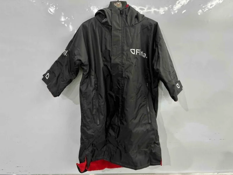 Gavel Auctioneers Ltd - Unreserved Online Auction - Unused Finla Paddleboards, Change Robes and Accessories - Phase 2 - Auction Image 3